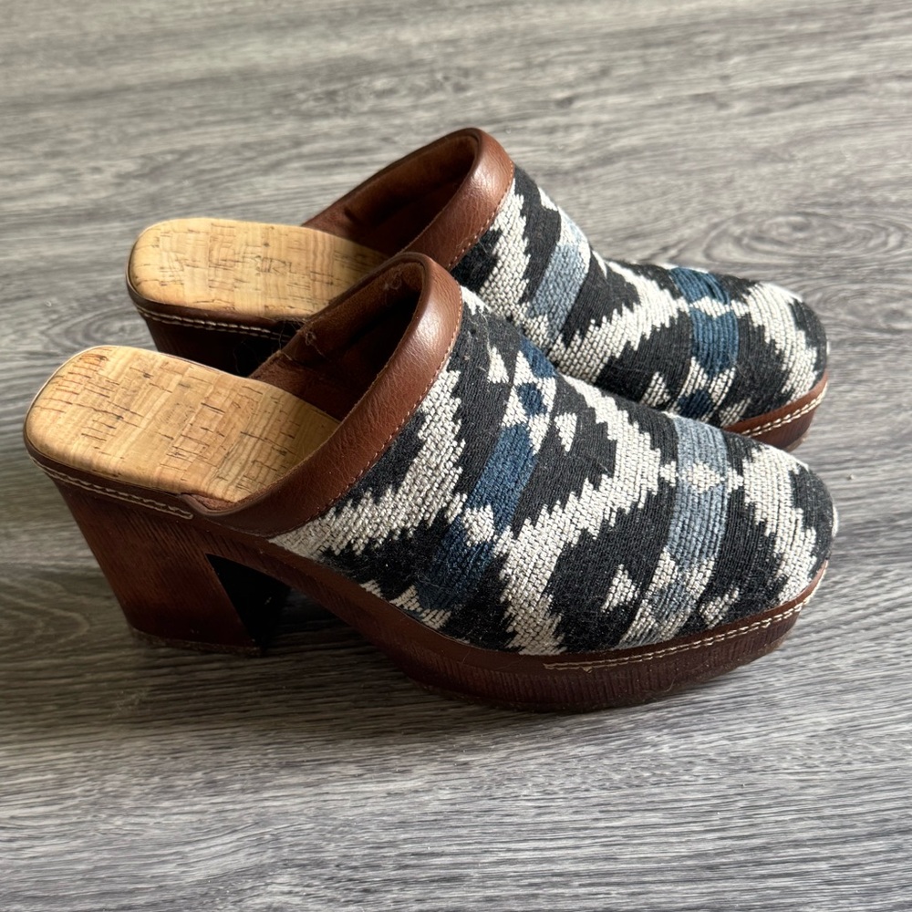 Kork-Ease Korks Lori Slip-On Fabric Aztec Mule